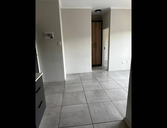 2 BEDROOM PROPERTY TO RENT IN GLEN AUSTIN